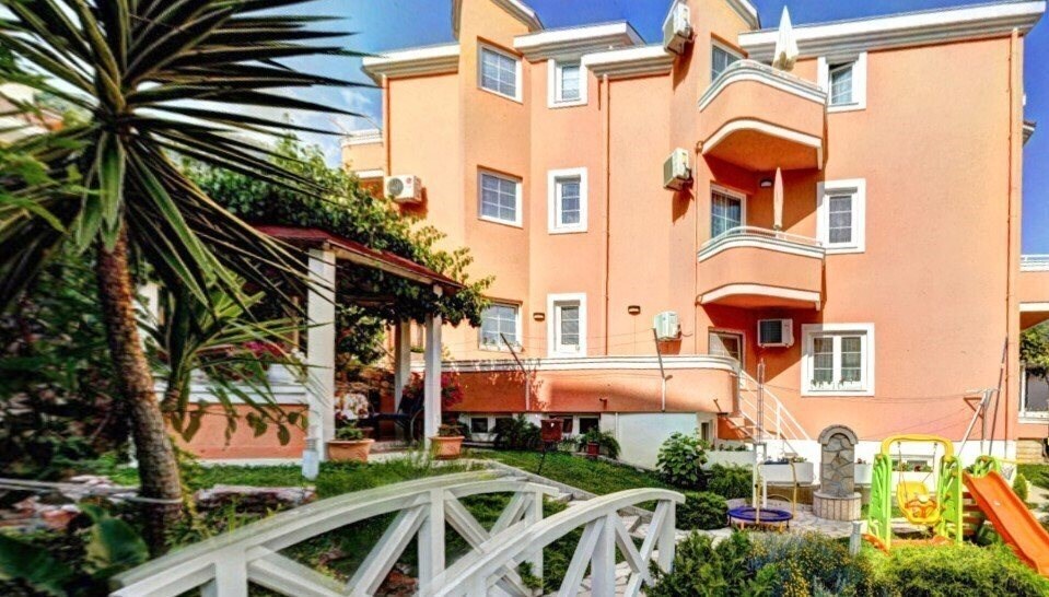 Отель Koral Lux 3*